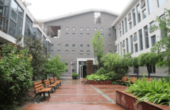 <b>尺度解读！2025 最新出名高端养老院老年餐厅的食</b>